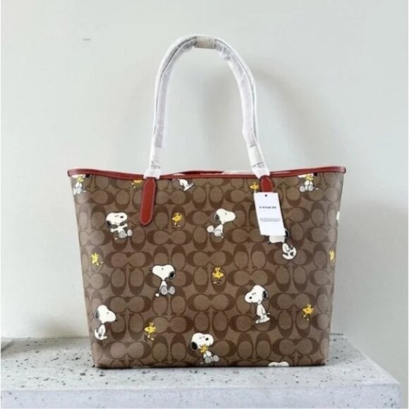 NWT Coach X Peanuts City Tote In With Snoopy Woodstock - Picture 2 of 5